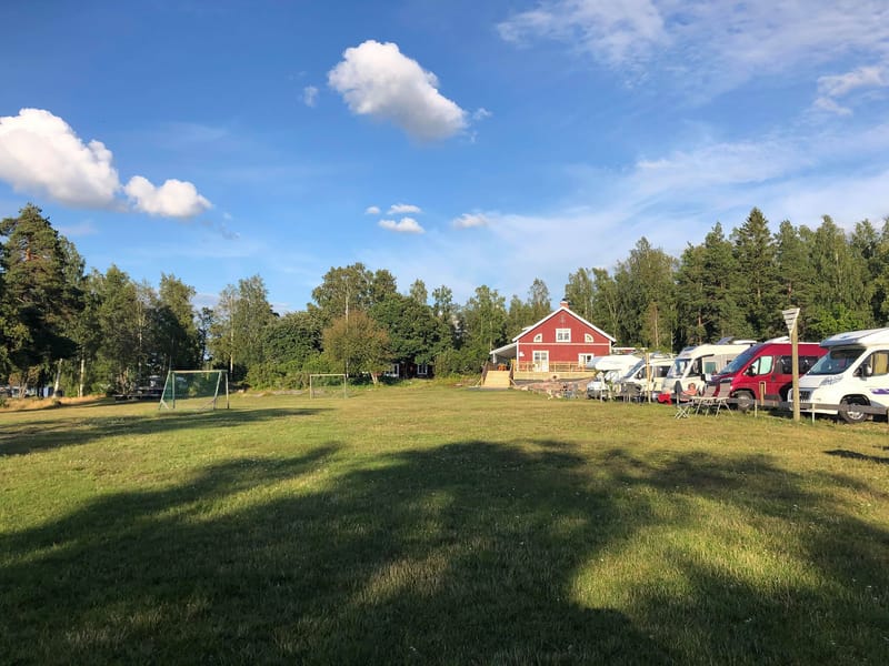 Ställplats på Hults sommarhem