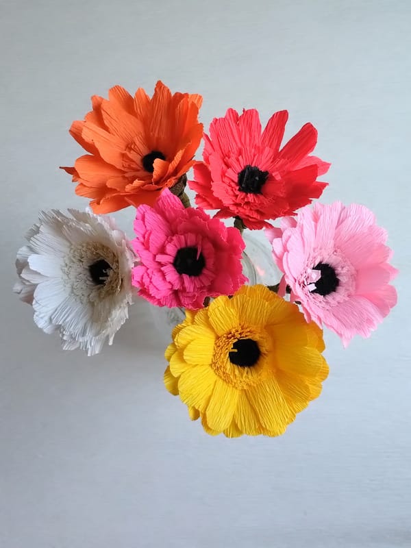 Bild till evenamnget Workshop: Gör din egen pappersblomma
