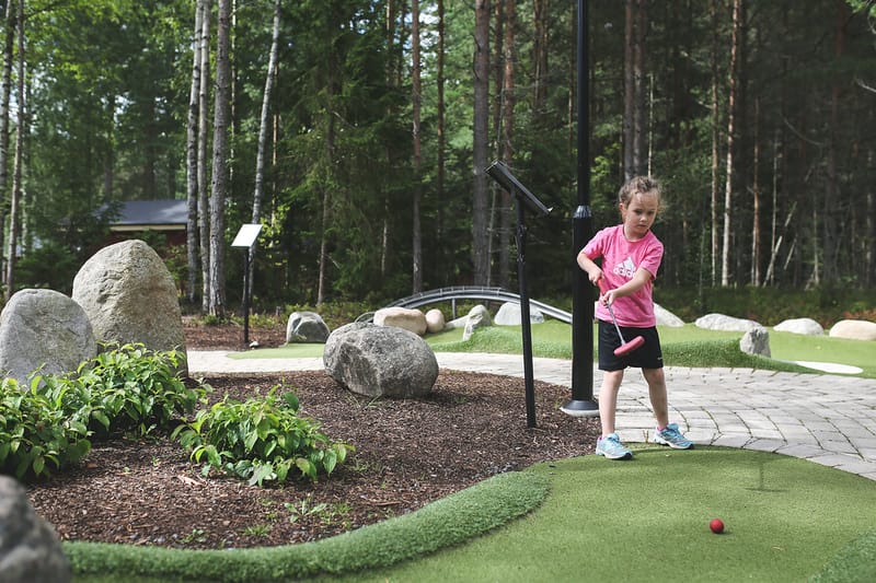 Äventyrsgolf 18-hål