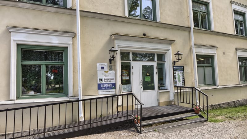 Larstomta vandrarhem