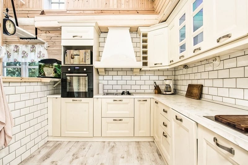 Avskilt boende vid sjö